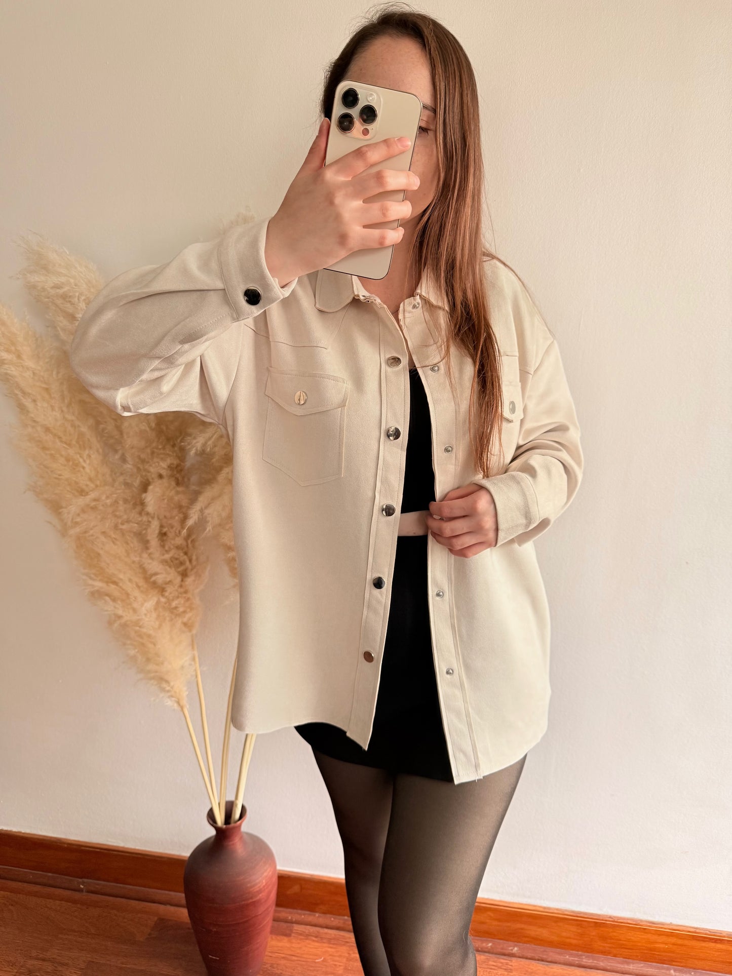 Chaqueta gamuza crema