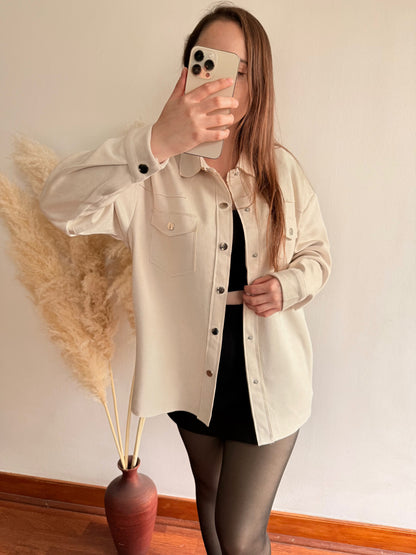Chaqueta gamuza crema