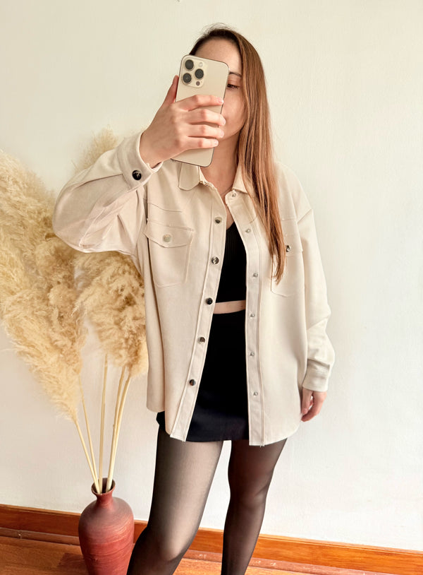 Chaqueta gamuza crema